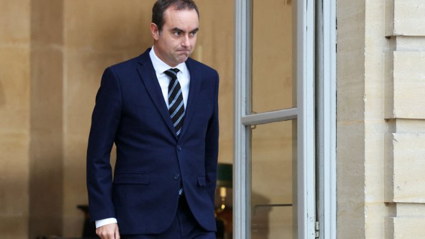 Γαλλία: Με το καλημέρα παραιτήθηκε από πρωθυπουργός ο Σεμπαστιάν Λεκορνί