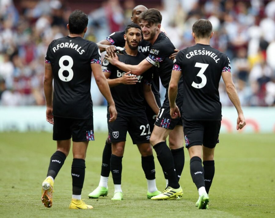 Στο δικαστήριο πρώην παίκτης της Premier League λόγω επίθεσης των σκυλιών του σε άντρα