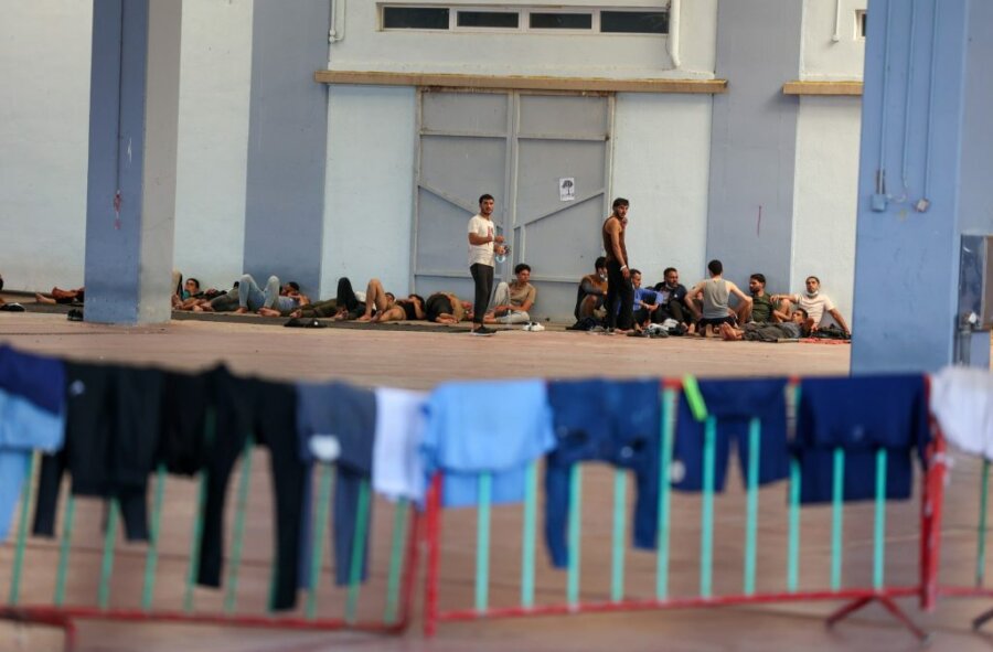 Μεταναστευτικό: «Μαχαίρι» σε στέγαση, σίτιση και βοηθήματα – Όλα τα νέα μέτρα