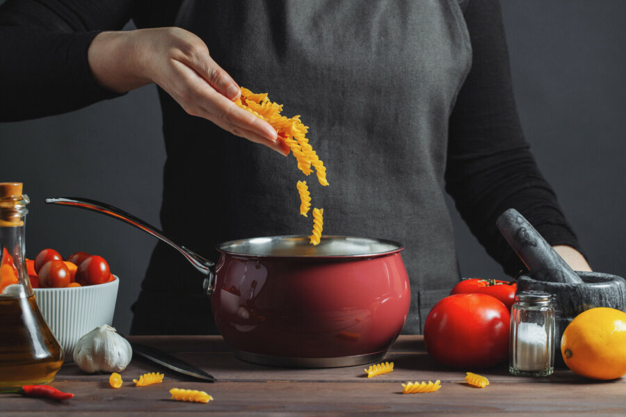 Οι 5 αγαπημένες μου συνταγές comfort food ζυμαρικών που κάνουν την Τετάρτη να μοιάζει με Παρασκευή