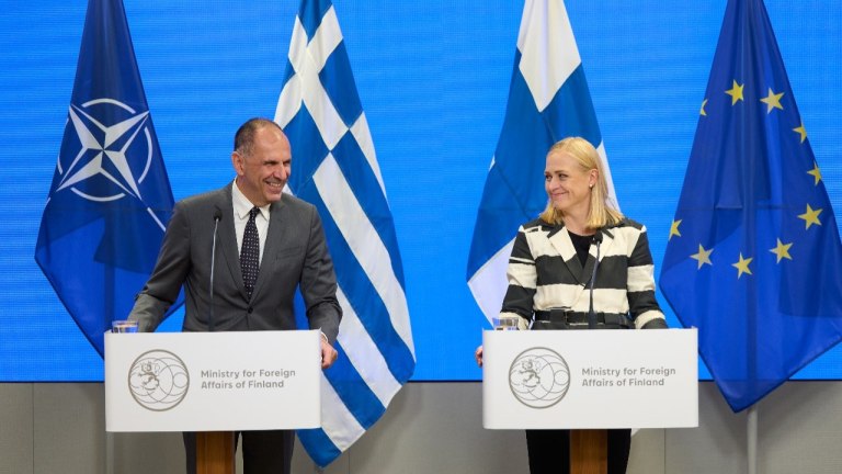 Γεραπετρίτης: Εκεχειρία που θα διασφαλίζει την κυριαρχία και εδαφική ακεραιότητα της Ουκρανίας