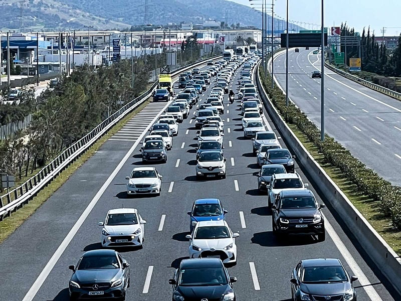 Πρόστιμα έως 2.000 ευρώ για απλήρωτα τέλη, ΚΤΕΟ και ανασφάλιστα ΙΧ κάθε εξάμηνο – Πώς θα εντοπίζονται παραβάτες