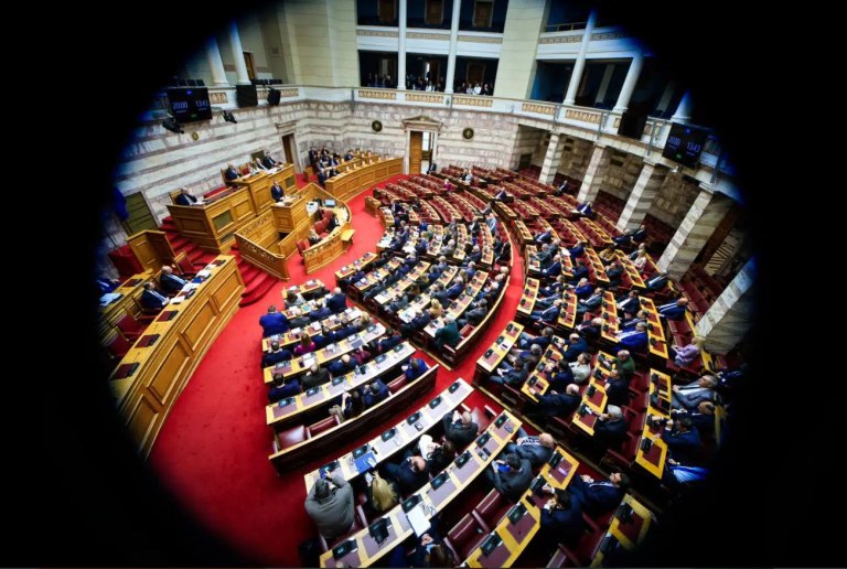 Δημοσκόπηση: Επικροτείται η παραίτηση Τσίπρα, με 16% εκλογικό έρμα θα ξεκινούσε κόμμα, «αδειάζει» την Κεντροαριστερά