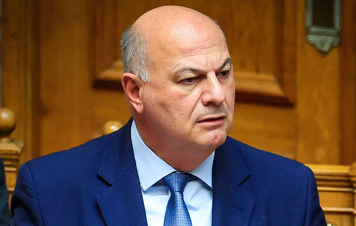 tsiaras-1