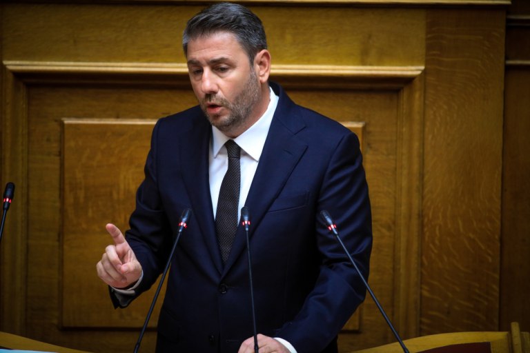 Τροπολογία ΠΑΣΟΚ για τις Συλλογικές Συμβάσεις – Τι ζητά για τον κατώτατο μισθό και την προσφυγή στη διαιτησία
