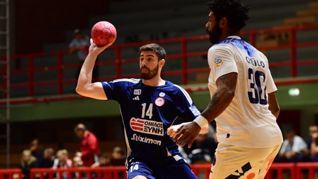 Ολυμπιακός – Αλμπάτρο Σιρακούσα 38-25: Άνετοι, ωραίοι και στους «32» οι «ερυθρόλευκοι»