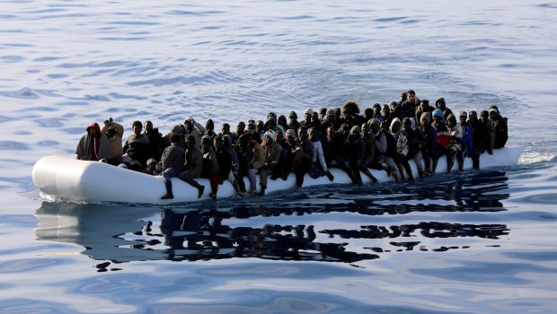 Sea-Watch: Η υποστηριζόμενη από την ΕΕ ακτοφυλακή της Λιβύης αυξάνει τις επιθέσεις κατά μεταναστών και ΜΚΟ