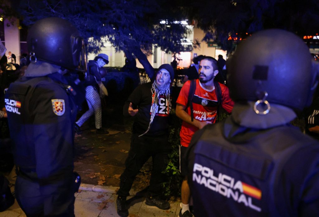 Βαλένθια:  Πέντε συλλήψεις κατά τη διάρκεια φιλο-παλαιστινιακών διαδηλώσεων πριν τον αγώνα Βαλένθια-Χάποελ Τελ Αβίβ