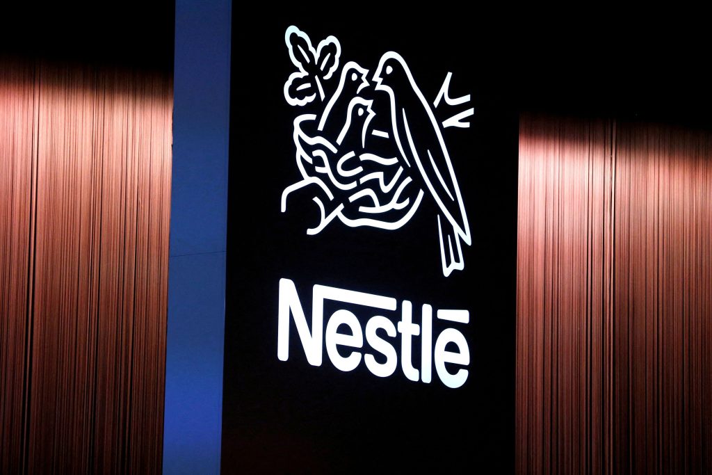 Nestlé: Προχωρά σε περικοπή 16.000 θέσεων υπό τον νέο CEO Philipp Navratil