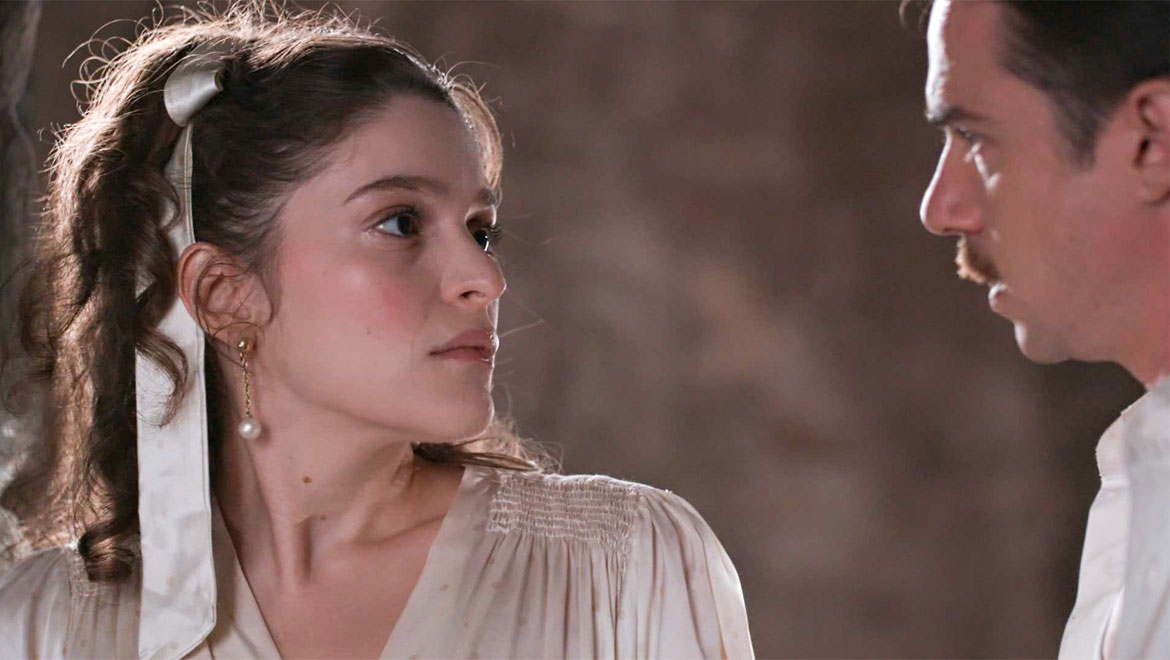 «Grand Hotel» - Τρίτη: Ο Άρης αποκαλύπτει στην Αλίκη ότι είναι ο δημοσιογράφος με το ψευδώνυμο Φιλιππόπουλος
