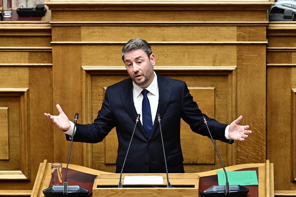 Live η μάχη στη Βουλή για το Μνημείο του Άγνωστου Στρατιώτη – Στο βήμα ο Νίκος Ανδρουλάκης