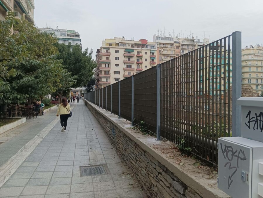  Η Εφορεία Αρχαιοτήτων Πόλης Θεσσαλονίκης απαντά στις αντιδράσεις για την περίφραξη στο Ανάκτορο του Γαλερίου