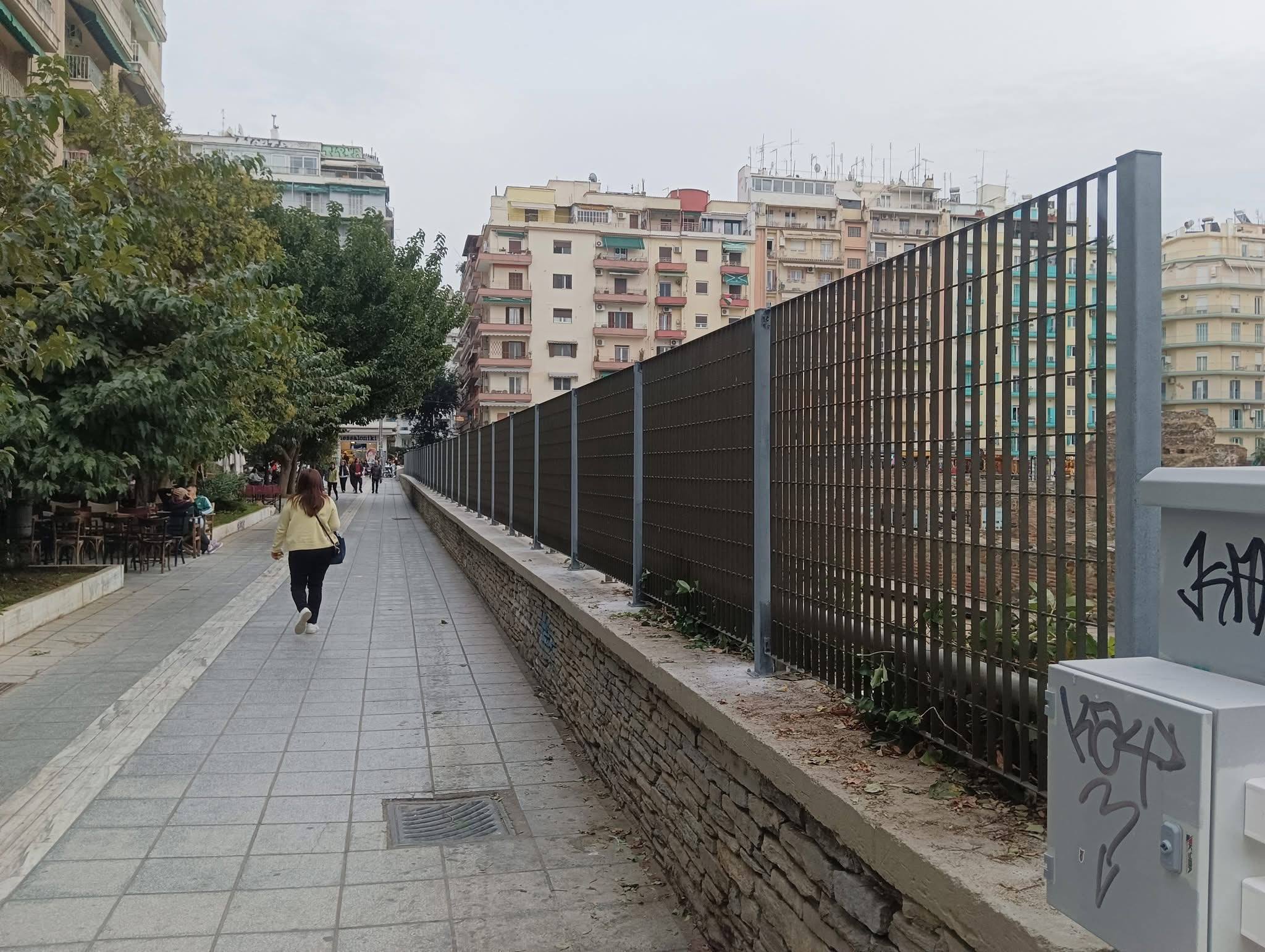  Η Εφορεία Αρχαιοτήτων Πόλης Θεσσαλονίκης απαντά στις αντιδράσεις για την περίφραξη στο Ανάκτορο του Γαλερίου
