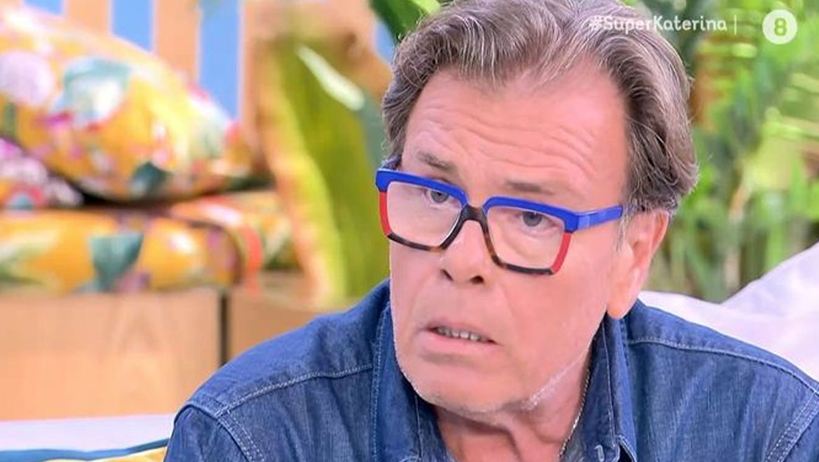 Δημήτρης Παπανώτας: «Στο ραδιόφωνο είπαν “είναι γκέι”! Έχει τύχει να είμαι με μια κοπέλα και να της λένε ασυναρτησίες»