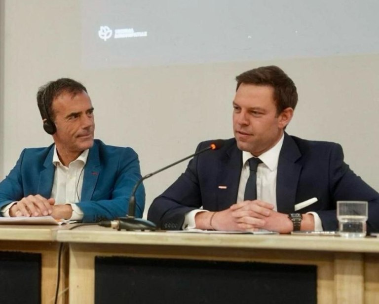 Καταδικάζει το εξώδικο Δημητριάδη σε Κασσελάκη ο γραμματέας των Ευρωπαίων Δημοκρατών
