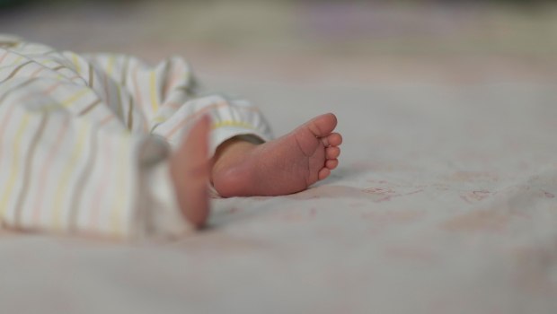 Λάρισα: Διετάχθη νεκροψία - νεκροτομή για το ενός μηνός βρέφος που μεταφέρθηκε νεκρό στο νοσοκομείο