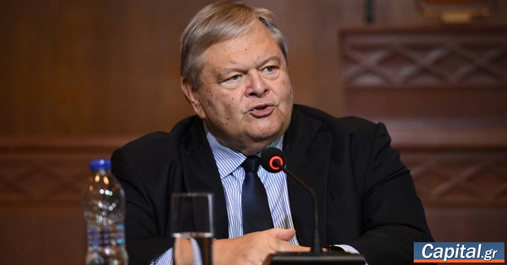 Ο Βενιζέλος επιμένει για τη "μη διακυβερνήσιμη χώρα" και απαντάει στις...
