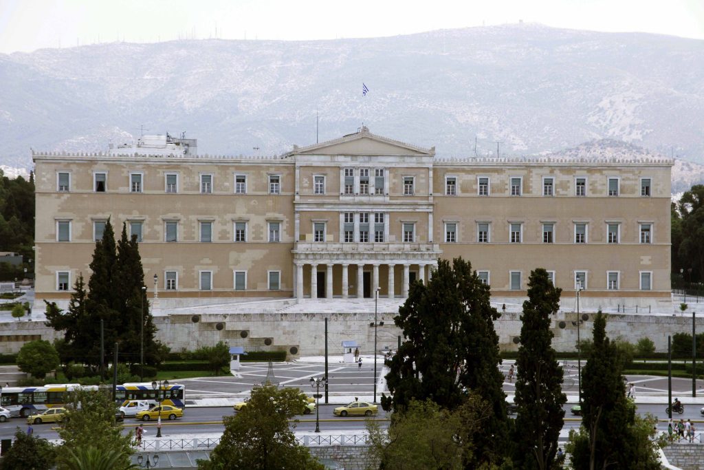 Πλατεία Συντάγματος: Οι 4+1 κομβικές στιγμές της