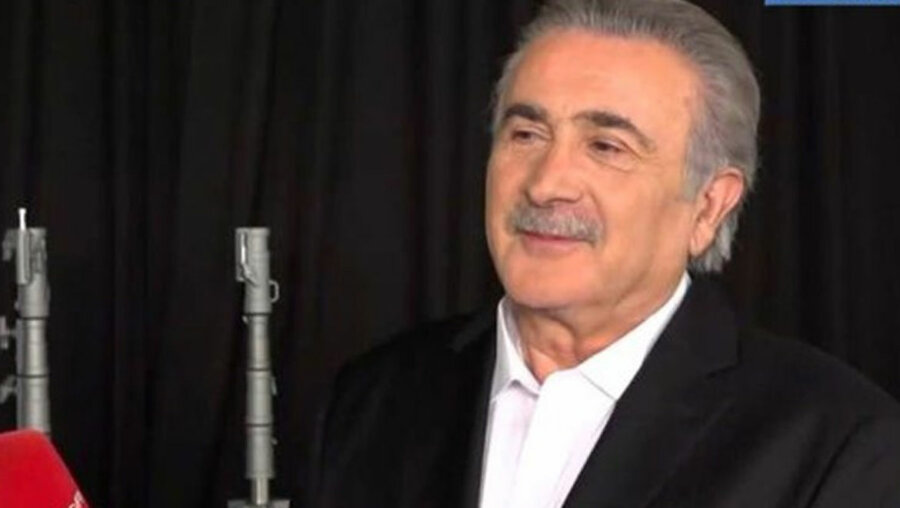 Λάκης Λαζόπουλος: «Δεν ετοιμάζω τίποτα — Όλα τα κάνουν αυτοί που παριστάνουν την κυβέρνηση και την αντιπολίτευση»