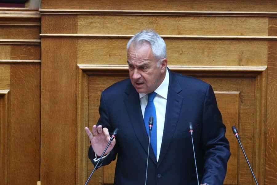 Επίθεση στον Μάκη Βορίδη – Επιστροφή σε εικόνες του 2011