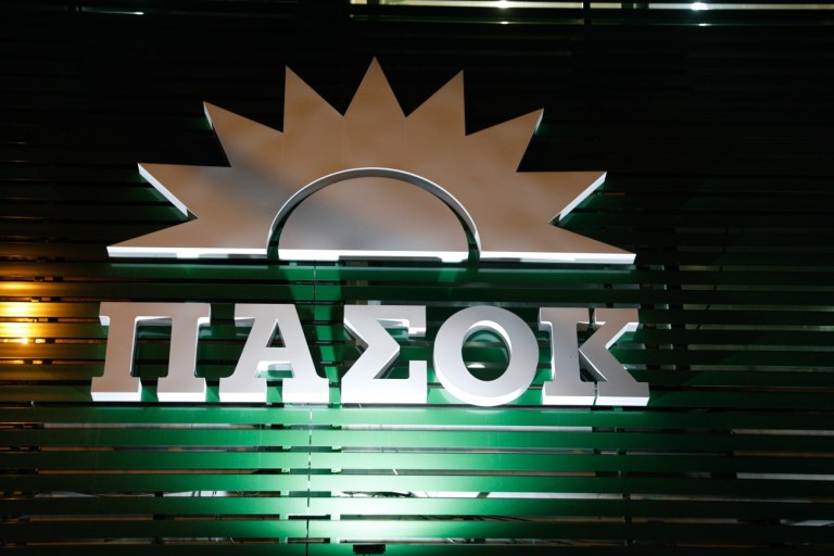 ΠΑΣΟΚ για παραίτηση Καϊμακάμη: Το επιτελικό κράτος των αρίστων του Μητσοτάκη, παράγει μόνο διαφθορά