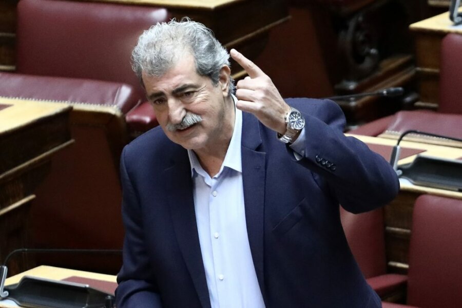 Παύλος Πολάκης: «Καλά κάναμε και δεν πήγαμε στην κηδεία του Σαββόπουλου» – Δείτε την ανάρτησή του