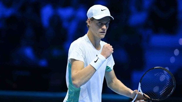 Ένας στους 4 τρώει μόνος του στο τραπέζι και είναι δυστυχισμένος