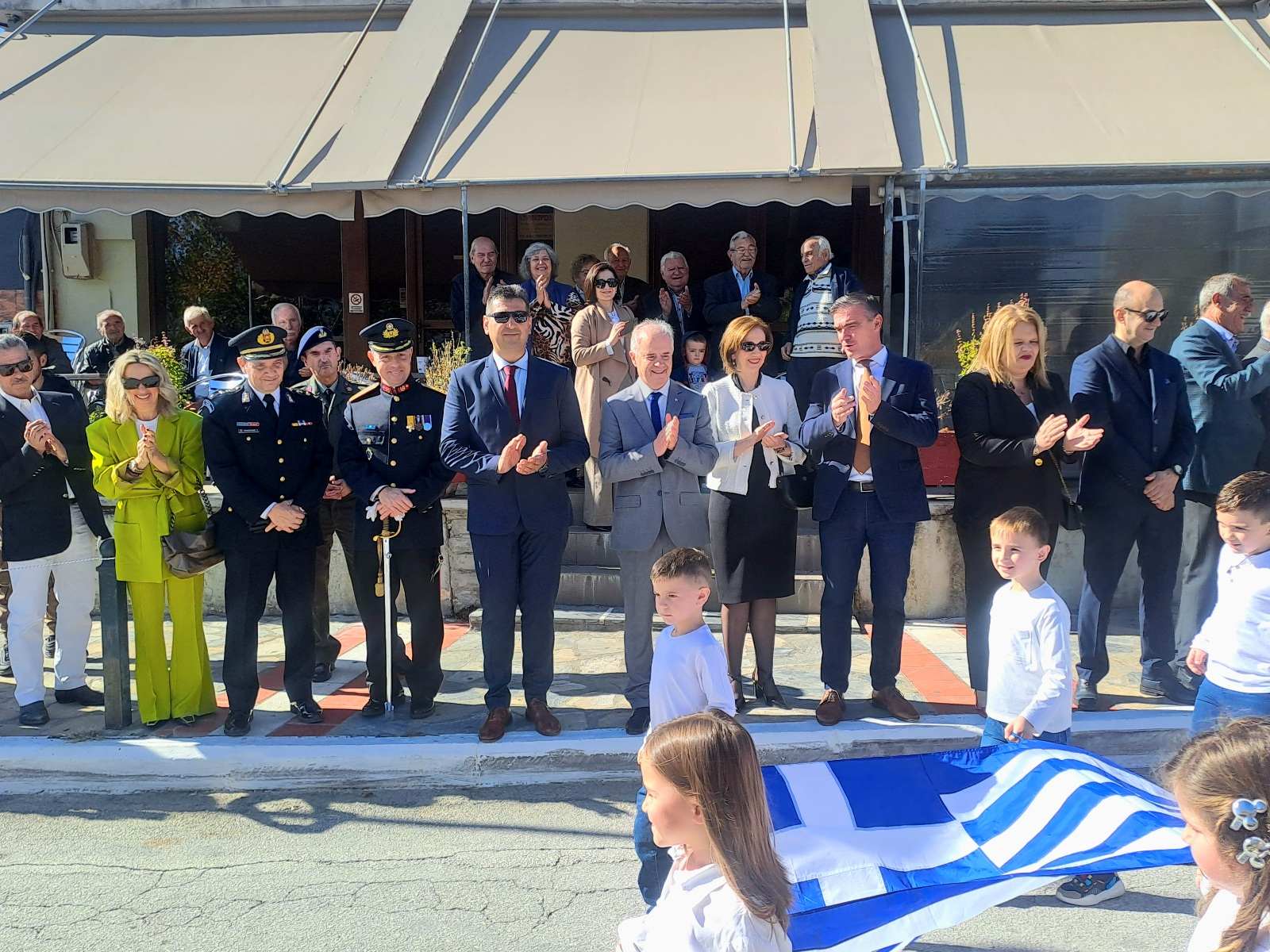 img-2eb84b1238abfdef2b0a529bffb80886-v