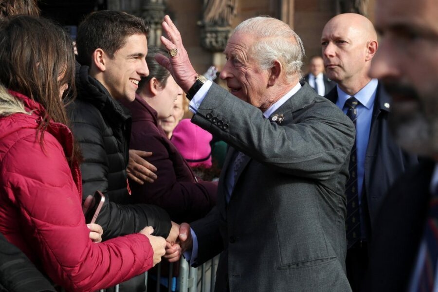 Λεκτική επίθεση στον βασιλιά Κάρολο για πρίγκιπα Αντριου και  Έπσταϊν: Πώς αντέδρασε