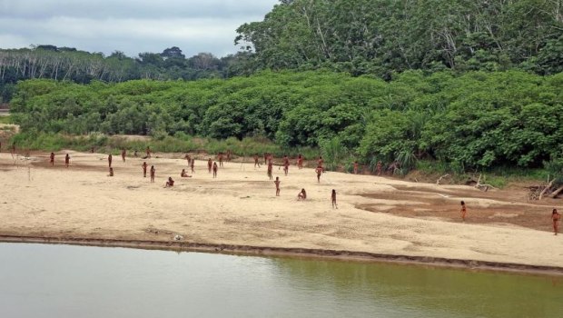 Αυτόχθονες ιθαγενείς: Οι μισές από τις 197 φυλές στον κόσμο κινδυνεύουν με εξαφάνιση
