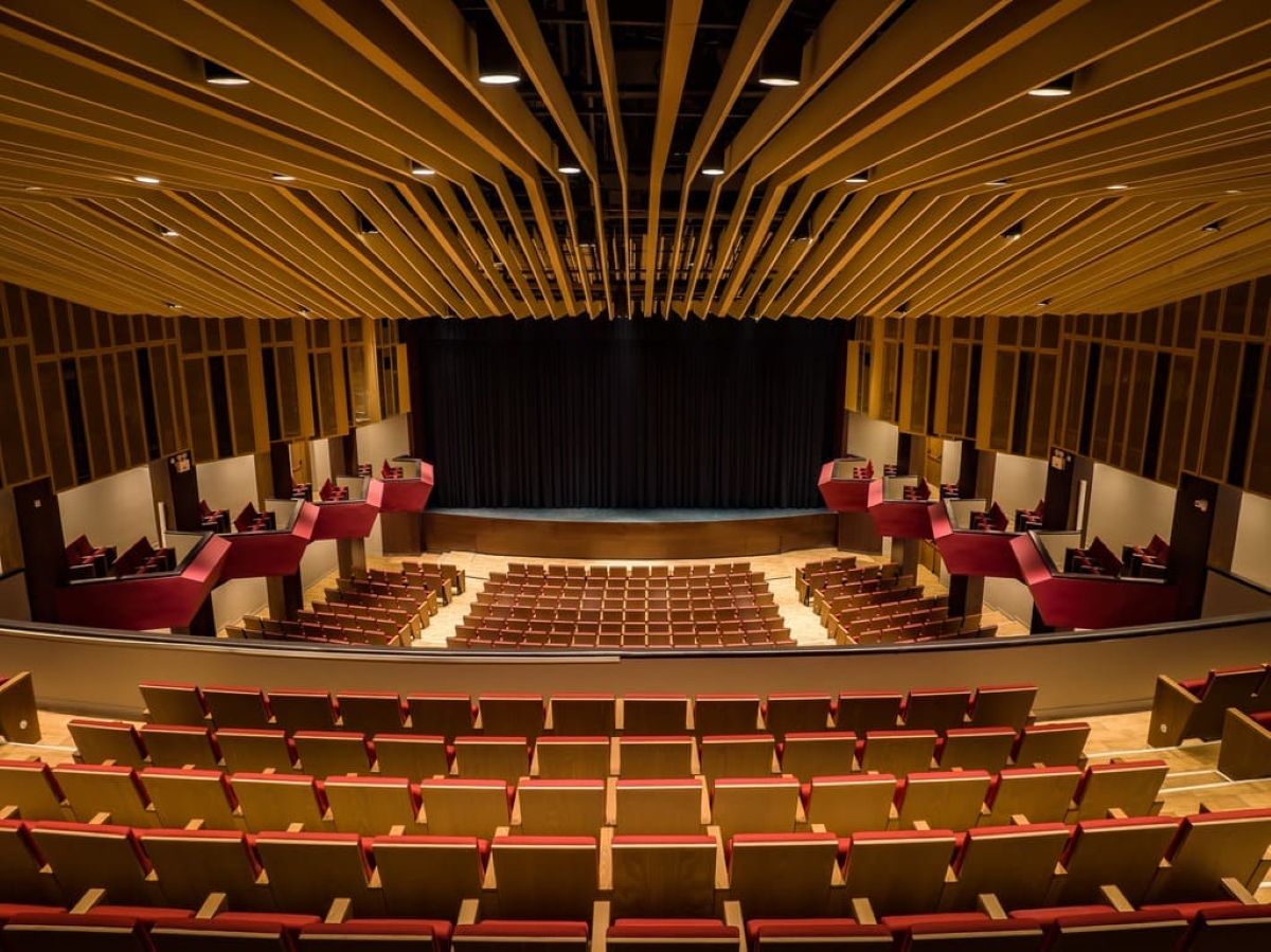 dhmotiko-theatro-voloy1-1