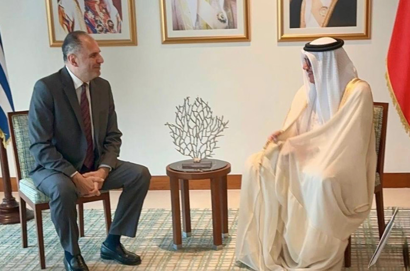 Ο Γ. Γεραπετρίτης συναντήθηκε με τον ΥΠΕΞ του Μπαχρέιν