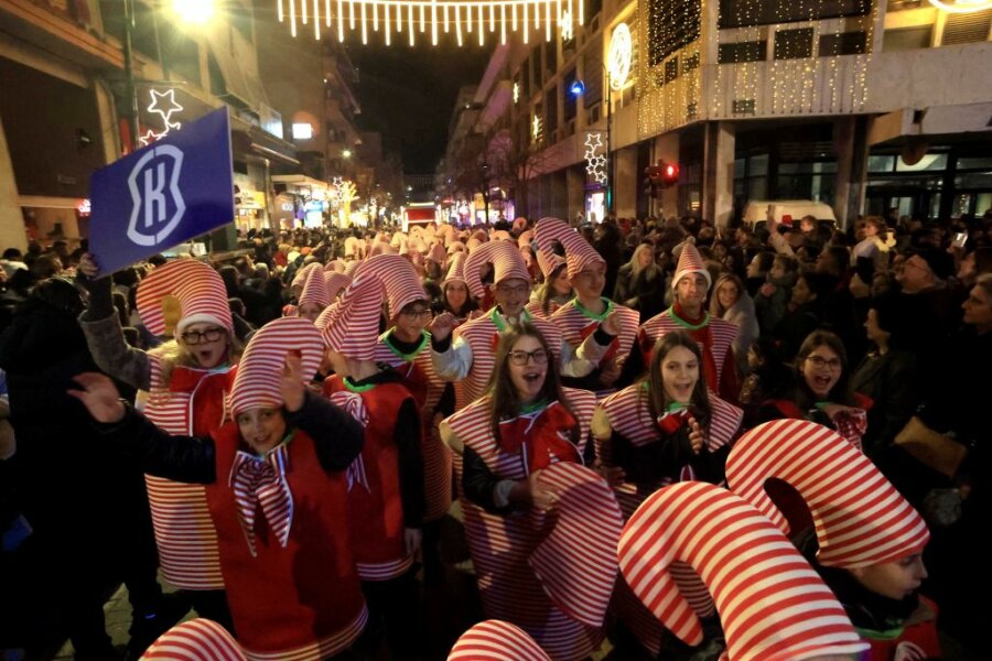 larissa-santa-city-christmas-parade-2024-5