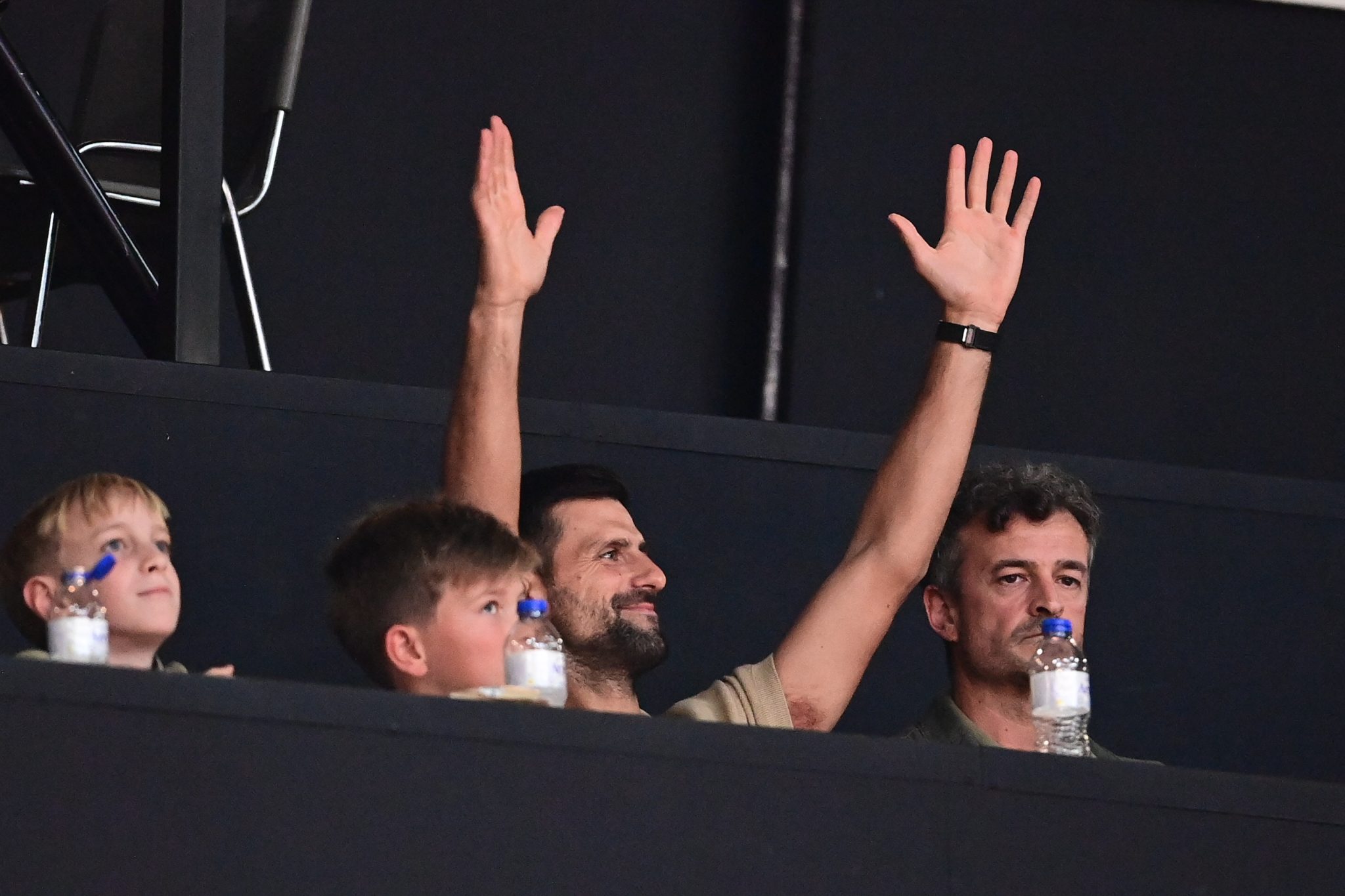 Νέα αποθέωση για Τζόκοβιτς στο ΣΕΦ από τους φιλάθλους, τραγούδησε ξανά σύνθημα του Ολυμπιακού