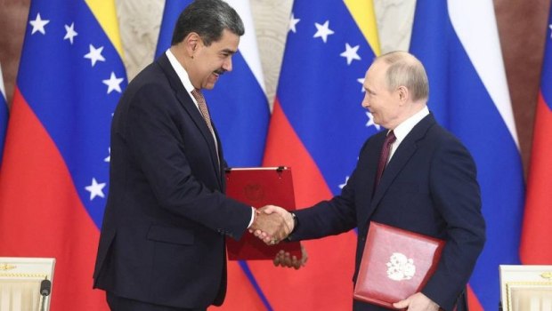 Η Ρωσία παρακολουθεί στενά την κατάσταση στη Βενεζουέλα, σχολιάζει το Κρεμλίνο