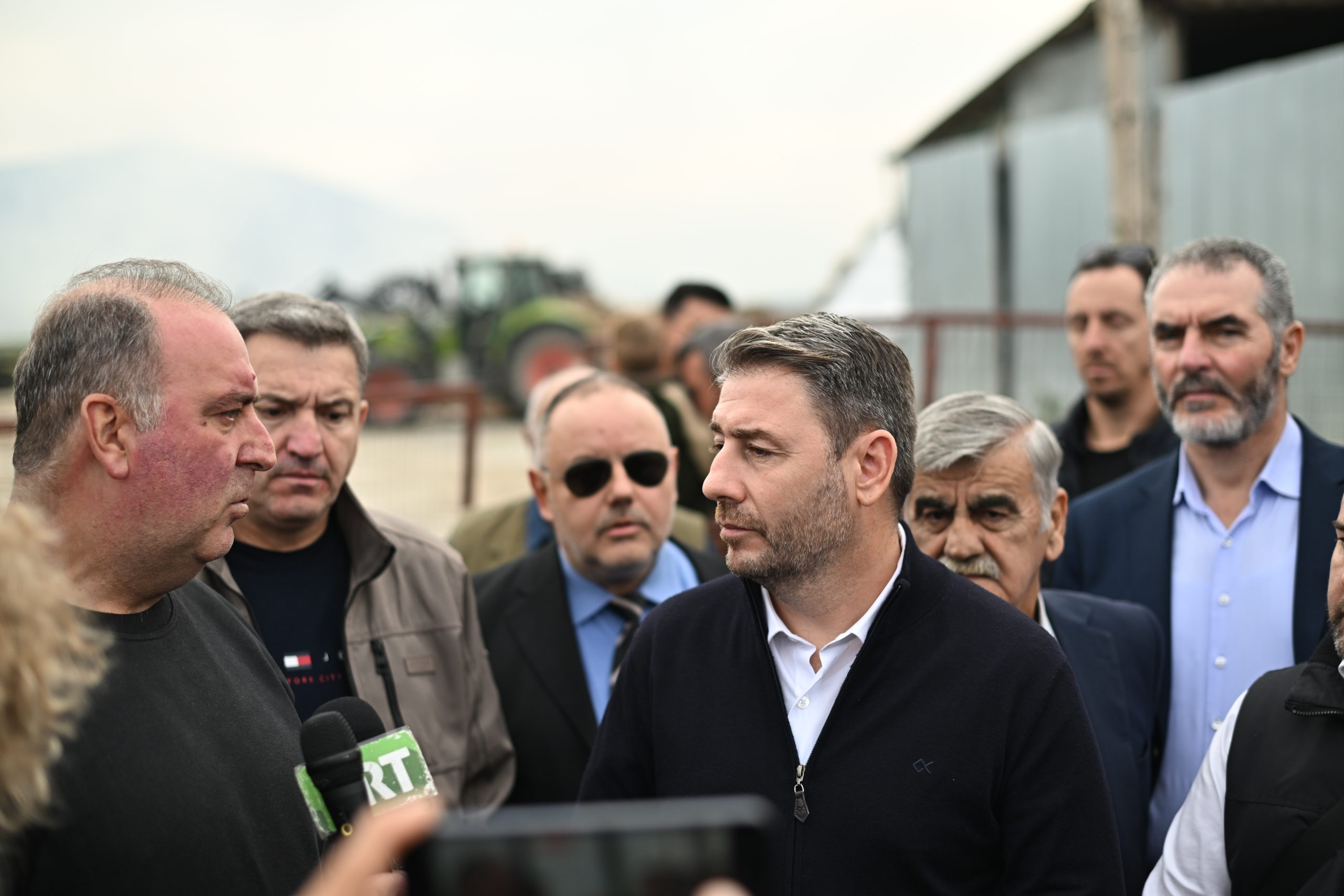 ΣΥΝΑΝΤΗΣΗ ΤΟΥ ΠΡΟΕΔΡΟΥ ΤΟΥ ΠΑΣΟΚ-ΚΙΝΗΜΑΤΟΣ ΑΛΛΑΓΗΣ ΝΙΚΟΥ ΑΝΔΡΟΥΛΑΚΗ ΜΕ ΚΤΗΝΟΤΡΟΦΟΥΣ ΠΟΥ ΕΧΑΣΑΝ ΤΑ ΖΩΑ ΤΟΥΣ ΑΠΟ ΤΗΝ ΕΥΛΟΓΙΑ (ΓΡΑΦΕΙΟ ΤΥΠΟΥ ΠΑΣΟΚ-ΚΙΝΗΜΑ ΑΛΛΑΓΗΣ/EUROKINISSI)