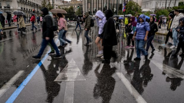 Καιρός: Προ των πυλών η κακοκαιρία - Οι επικίνδυνες περιοχές