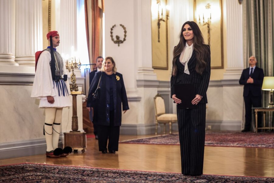 Στο ΥΠΕΞ η νέα πρέσβης των ΗΠΑ: Συνάντηση γνωριμίας Γεραπετρίτη – Γκίλφοϊλ