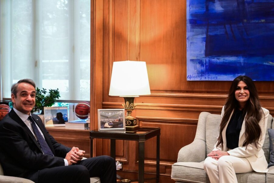 Μαξίμου: Σε εξέλιξη η συνάντηση Μητσοτάκη με Γκίλφοϊλ