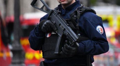 Γαλλία: Αυτοκίνητο έπεσε πάνω σε πλήθος – Τουλάχιστον 10 τραυματίες, οι τέσσερις σοβαρά