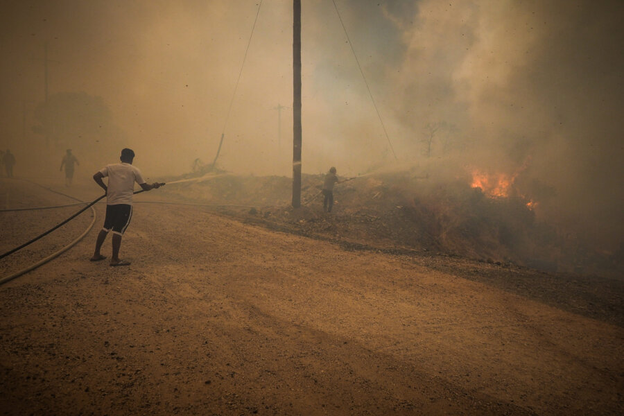 [379438] ΠΥΡΚΑΓΙΑ ΣΤΗΝ ΕΥΒΟΙΑ ΚΟΝΤΑ ΣΤΑ ΧΩΡΙΑ ΤΡΙΑΔΑ ΚΑΙ ΠΙΣΣΩΝΑ  (ΘΕΟΔΩΡΟΣ ΝΙΚΟΛΑΟΥ/EUROKINISSI)