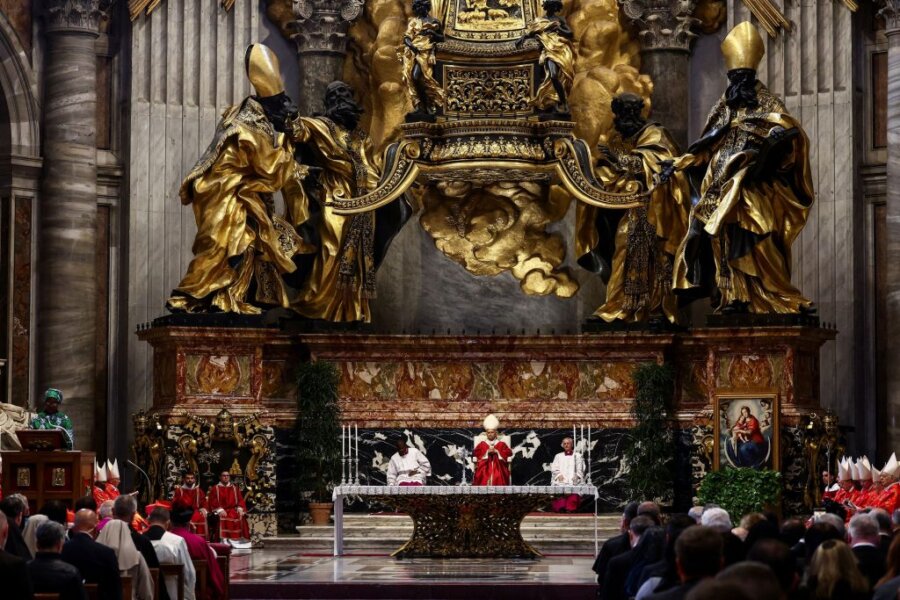 Γιατί το Βατικάνο «ακυρώνει» την Παναγία – Τι υποστηρίζει οδηγία της Αγίας Εδρας για τον Χριστό και τη Μητέρα του