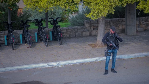 Συνελήφθη ο γαμπρός του Φανούρη Καργάκη στα Βορίζια – Καραμπίνα και φυσίγγια βρέθηκαν σε σπηλιά