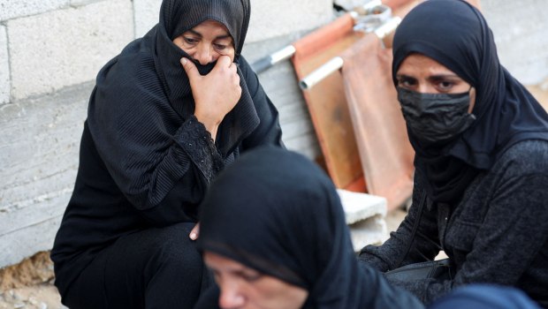 Γάζα: Στο νοσοκομείο Νάσερ 15 σοροί Παλαιστινίων κρατουμένων