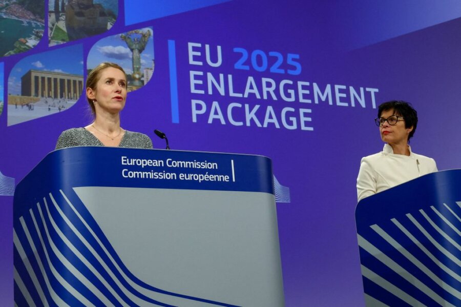 Η Κομισιόν παρουσίασε το νέο σχέδιο διεύρυνσης της ΕΕ: «Ρεαλιστικός στόχος η ένταξη χωρών έως το 2030»