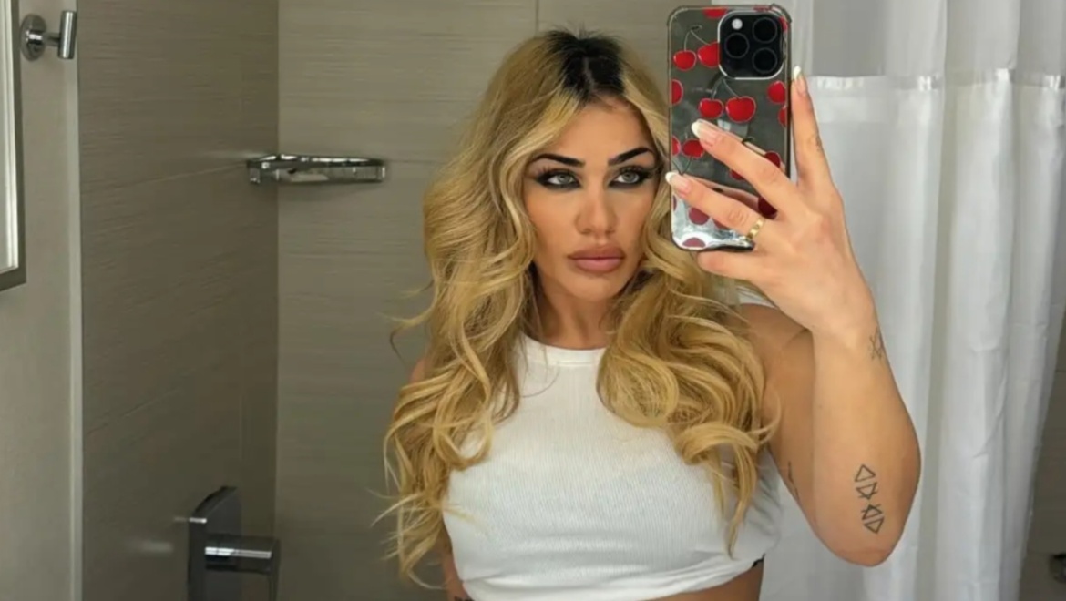 Κόνι Μεταξά: Η μεγάλη αλλαγή που έκανε η τραγουδίστρια στην εξωτερική της εμφάνιση - Βίντεο