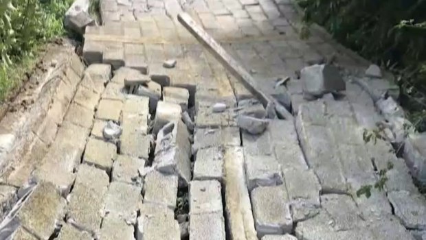 Φλώρινα: Αγωνία για τους κατοίκους στα Βαλτόνερα - Οι καθιζήσεις απειλούν με καταστροφή τα σπίτια