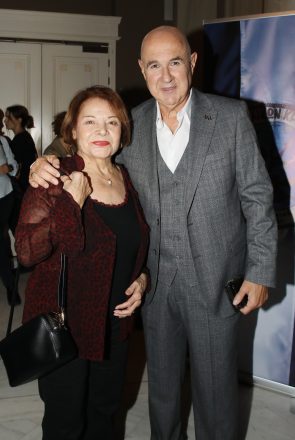 Ηλίας Φιλίππου: Οι τραγουδιστές, πολιτικοί και συνθέτες που βρέθηκαν στην παρουσίαση βιβλίου για τον στιχουργό των μεγάλων επιτυχιών