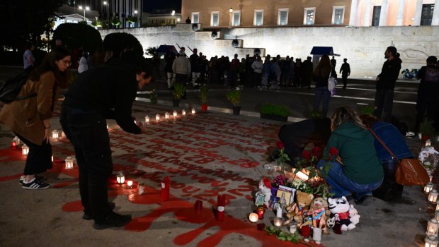 Τέμπη: Σε εξέλιξη η προκαταρκτική εξέταση για τις εκταφές θυμάτων της σιδηροδρομικής τραγωδίας