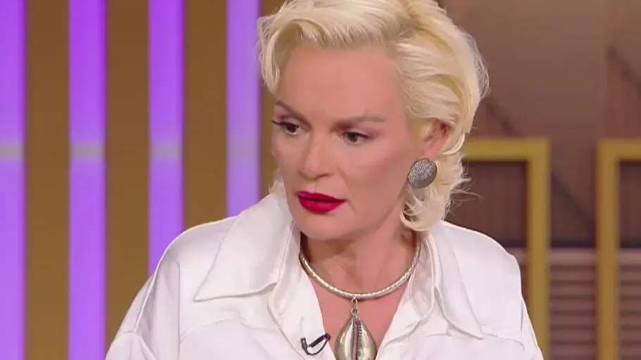 Έλενα Χριστοπούλου: Η αποκάλυψη για τις ενέσεις αδυνατίσματος – «Αντί να γυμναστώ, πήγα και έκανα αυτό»